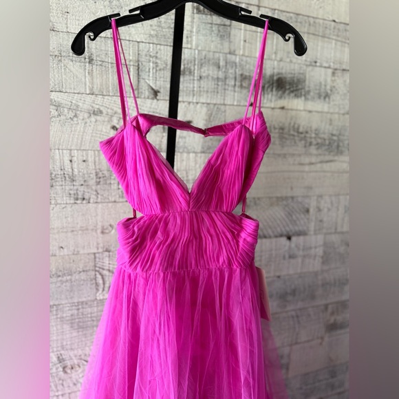 NWT Mac Duggal Fuchsia Pink High Low Gown Size 2 #68709 - Picture 2 of 6